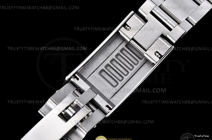 0331 ROLSUB0424A – Submariner 116610LN 904L SS SS Blk KING VS Affordable 1049